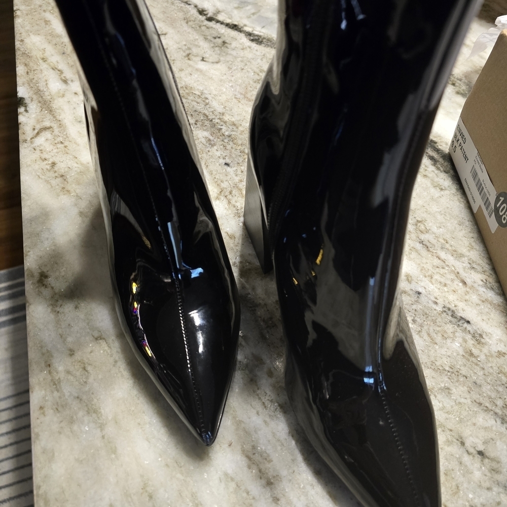 Steve Madden Glossy Black Heeled Boots
